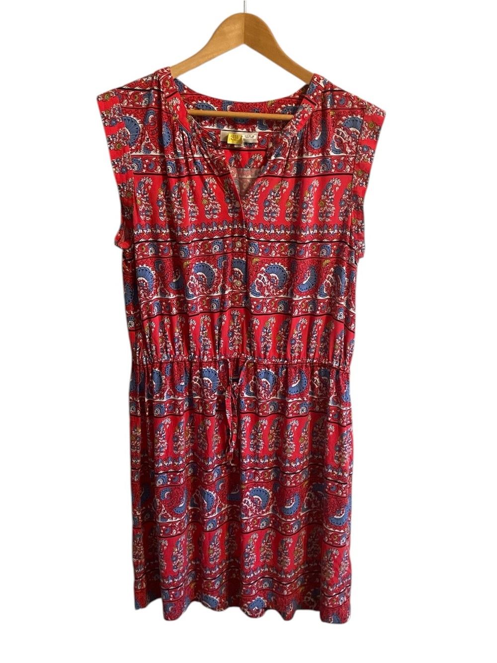 C15- LOFT Red Paisley Sleeveless V-Neck Day Dress